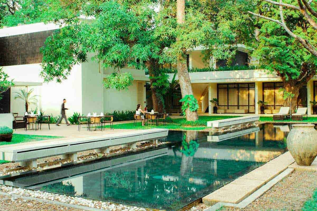 Autre vue de la piscine 